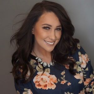 Meet your Posher, Shay